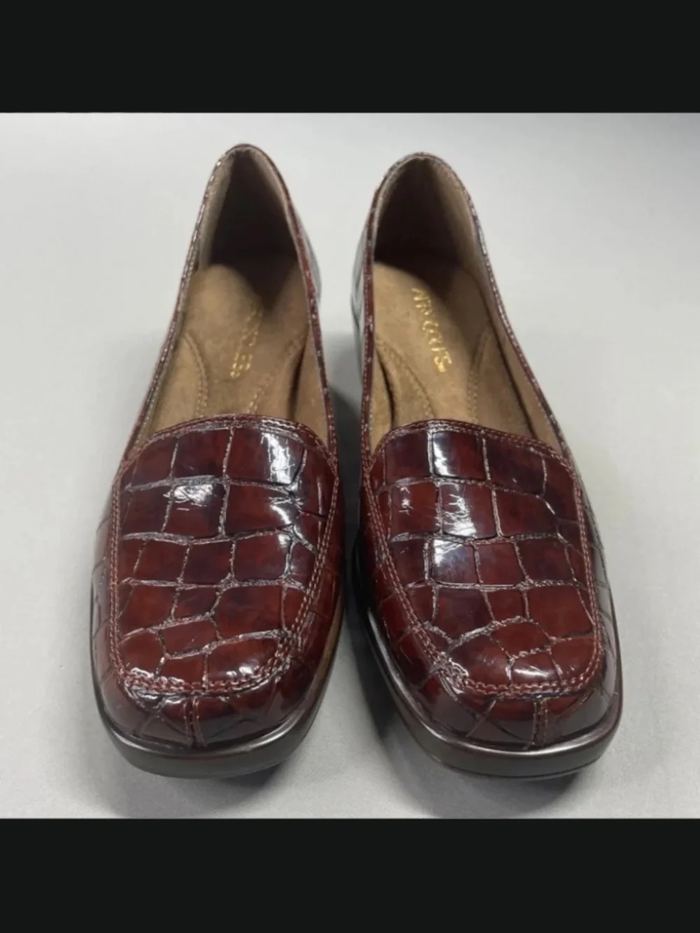 NEW Aerosoles Shoes Womens 6.5 brown faux leather alligator final exam wedge